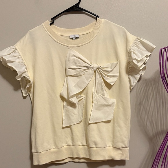 Voy Tops - VOY Cream Ruffle Sleeve Top